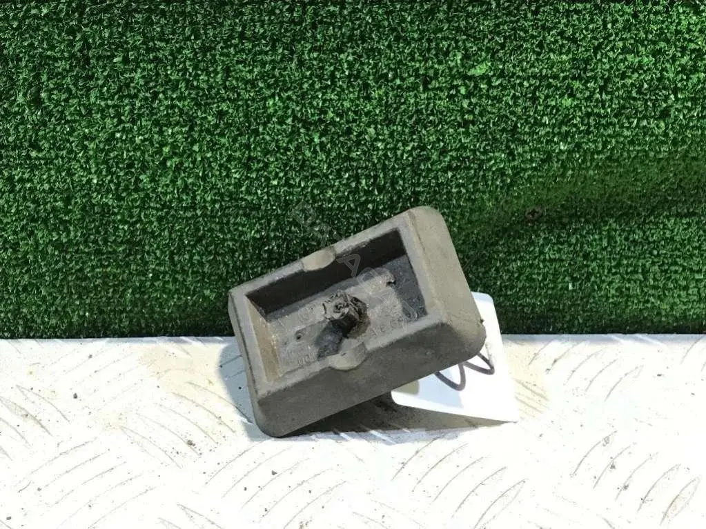 Заглушка домкрата 7001650