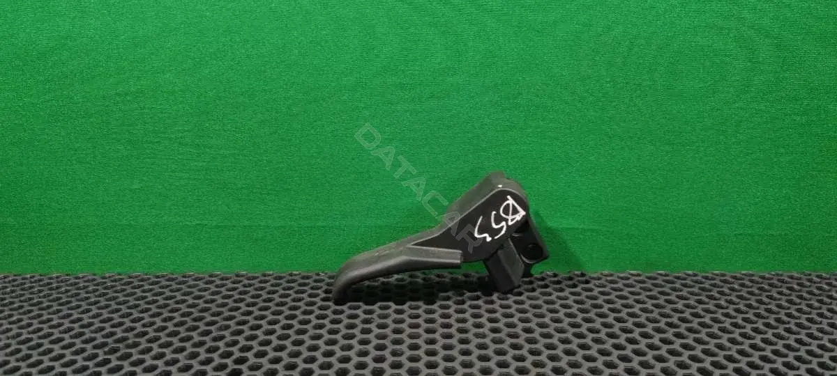 Ручка открывания капота 3B1823533