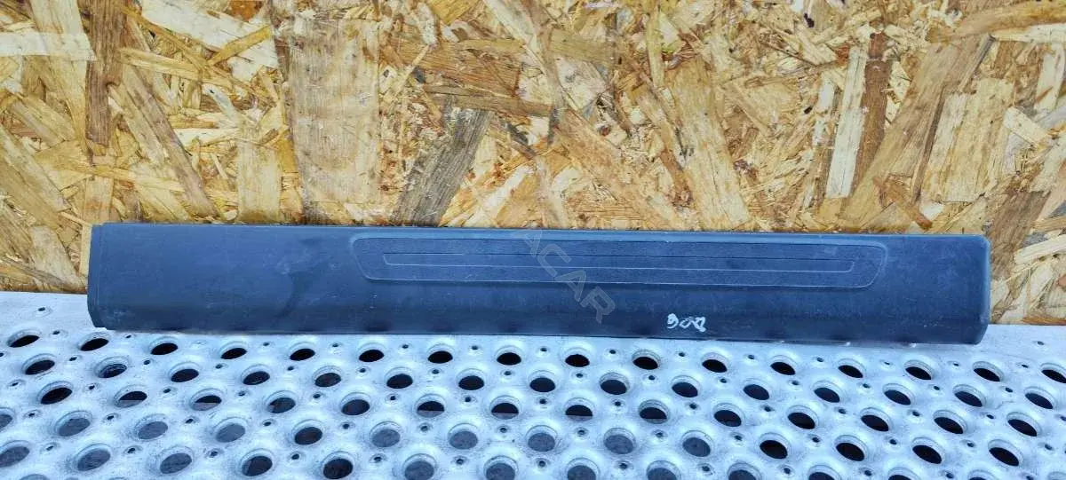 Накладка на порог 4F0853375B