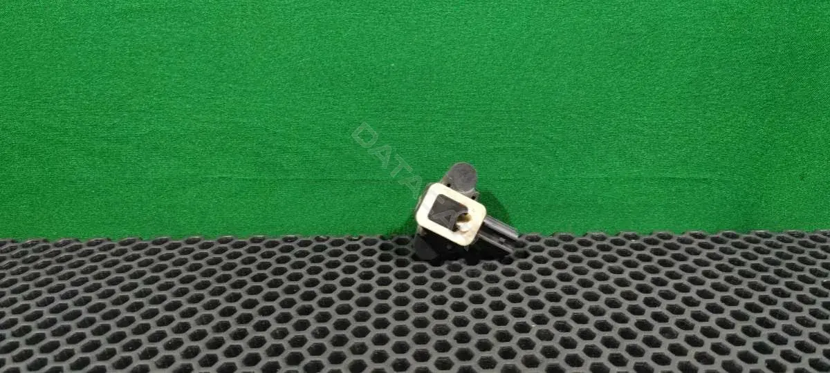 Датчик удара 4F0 955 557 B