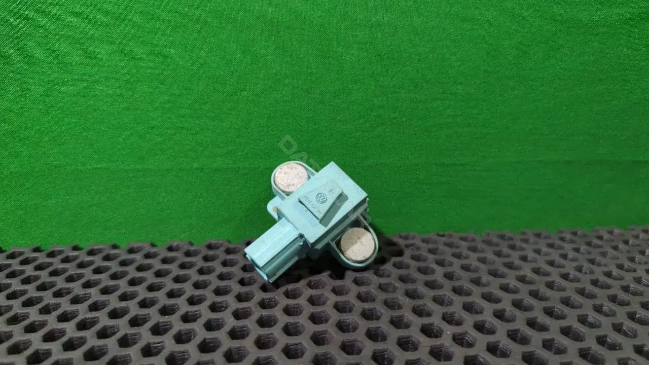 Датчик удара 4F0 955 557