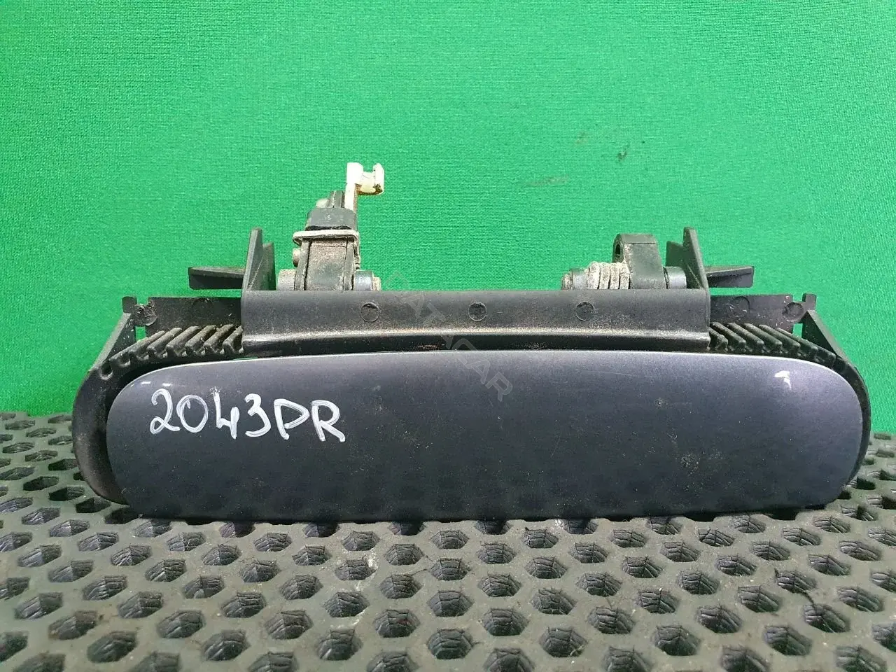 Ручка двери 4B0 839 885