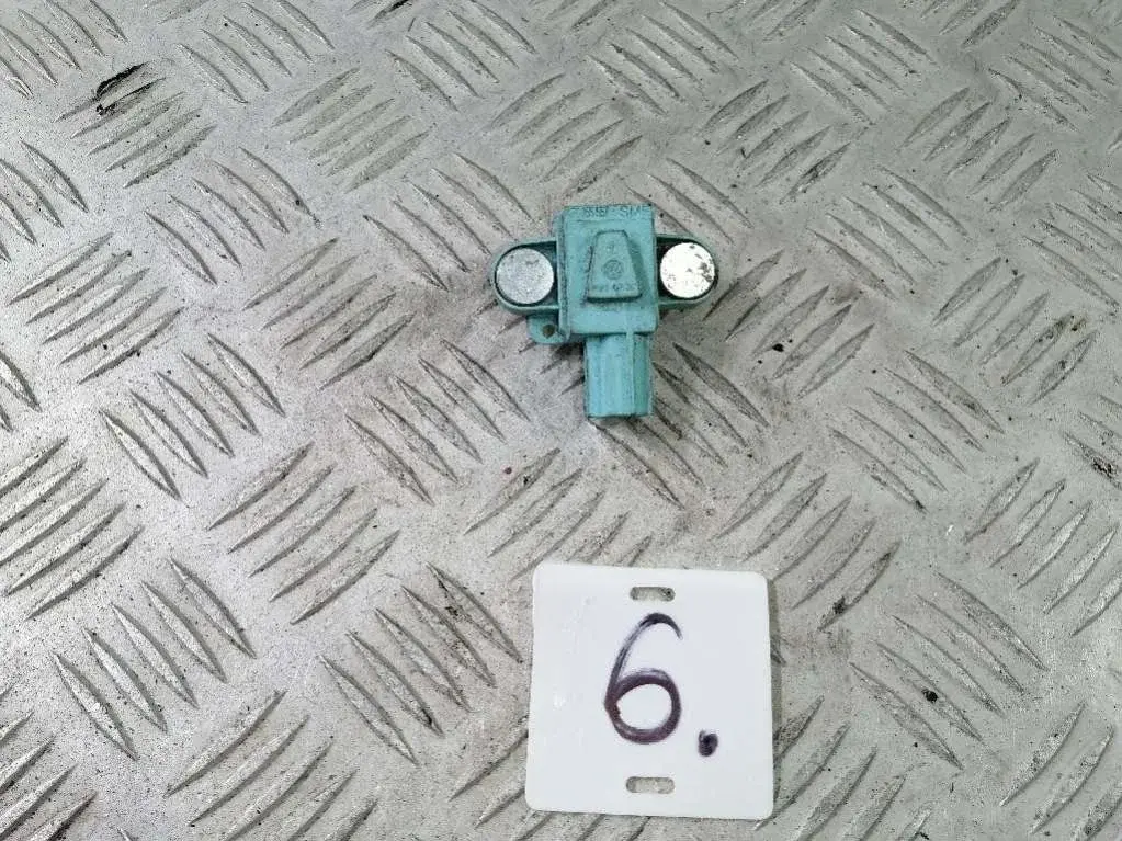 Датчик удара 4F0955557