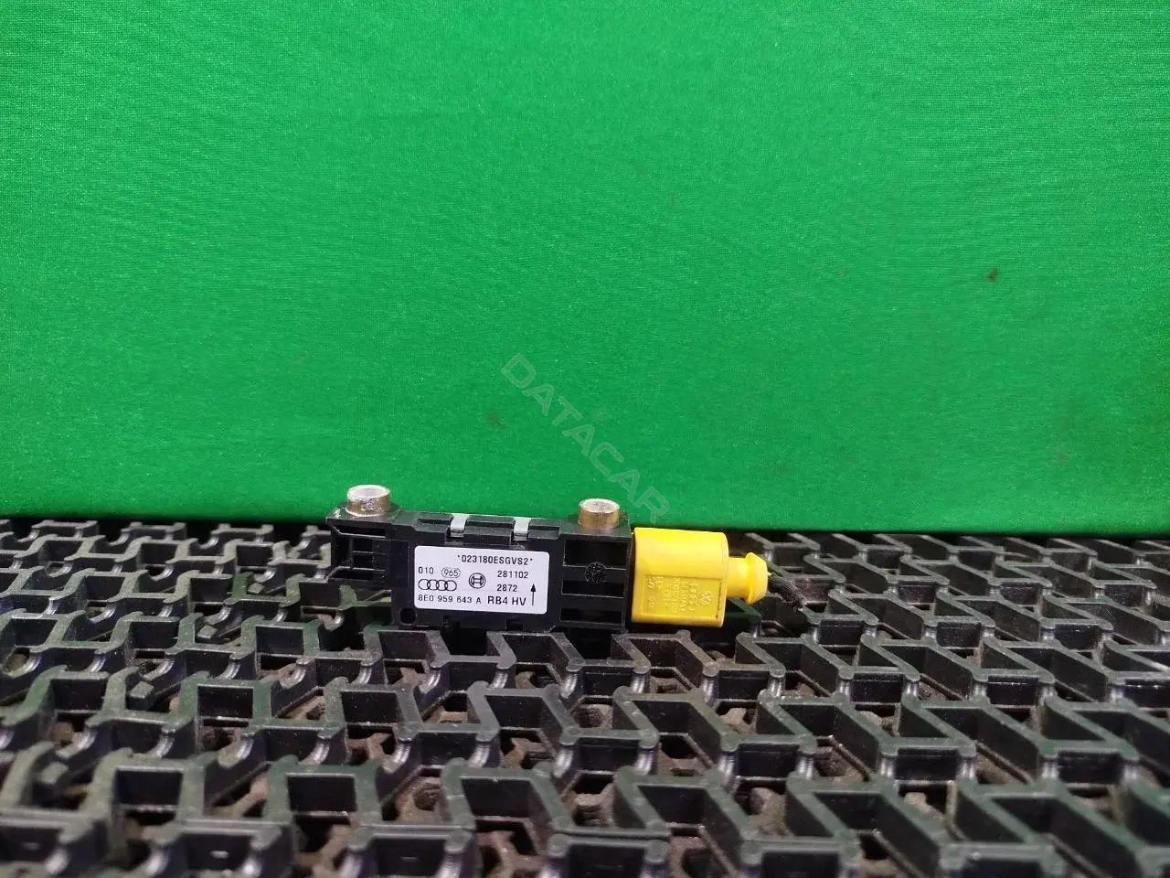 Датчик удара 8E0 959 643 A