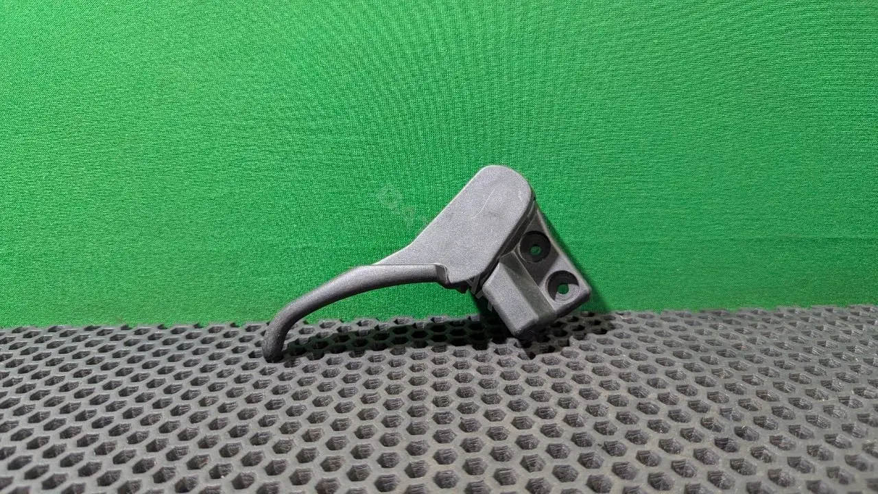 Ручка открывания капота 3B1823533