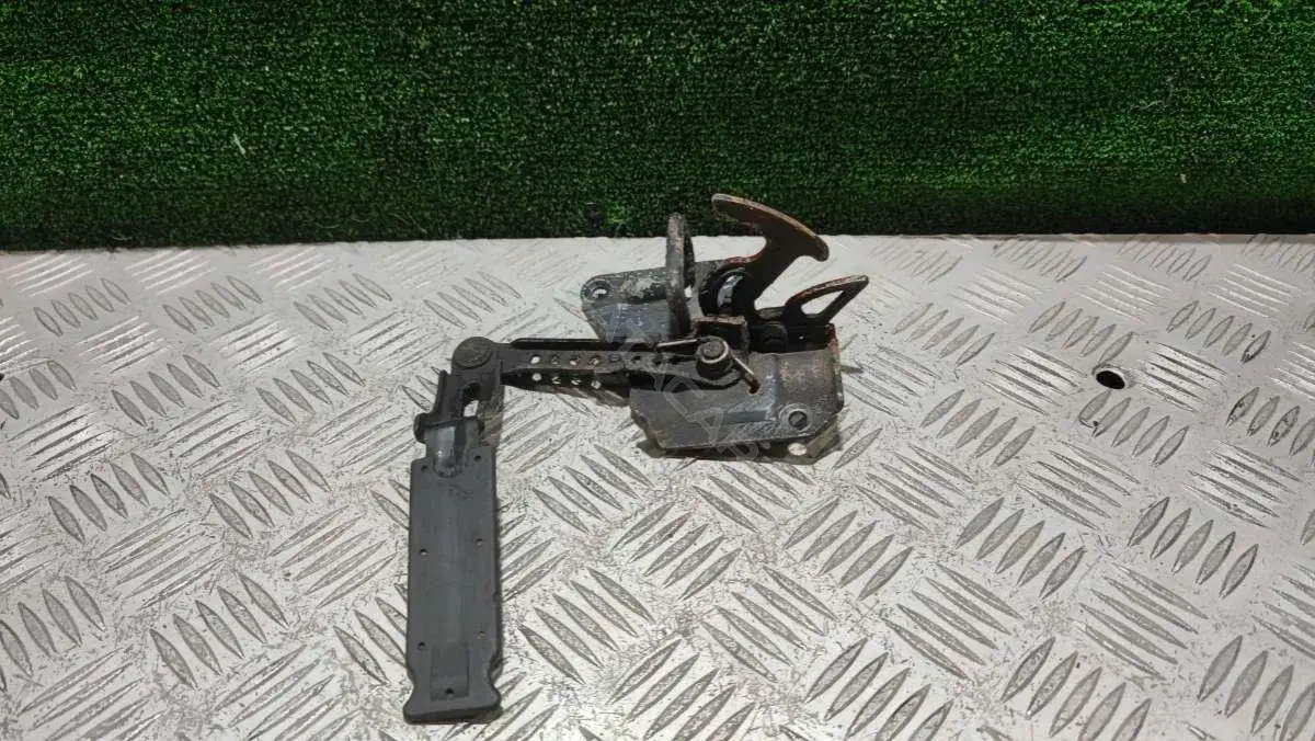 Замок капота 66070022