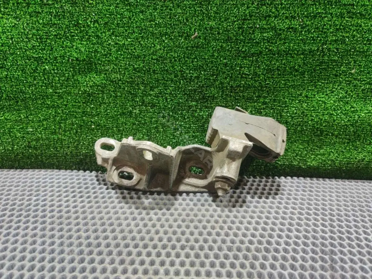 Подушка КПП 307204F, 7M0199600C