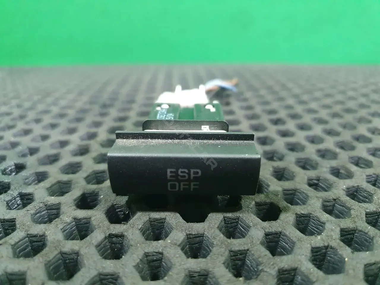 Кнопка антипробуксовочной системы (ABS/ESP) 1Z0927134A