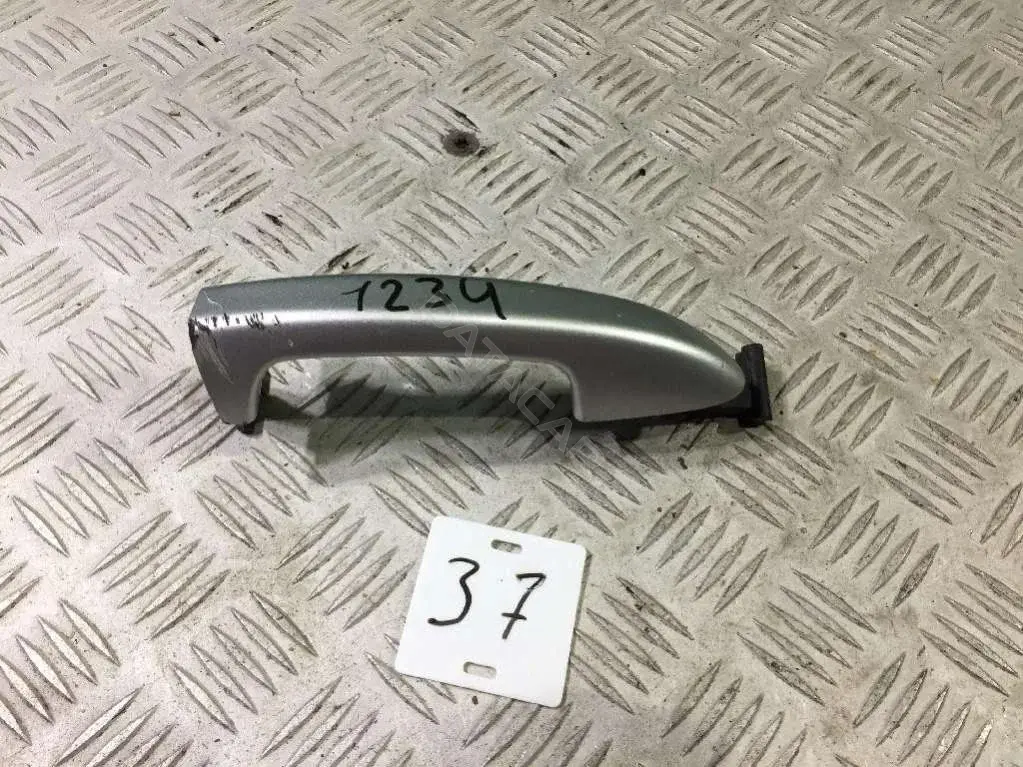 Ручка двери 3C0837209DE
