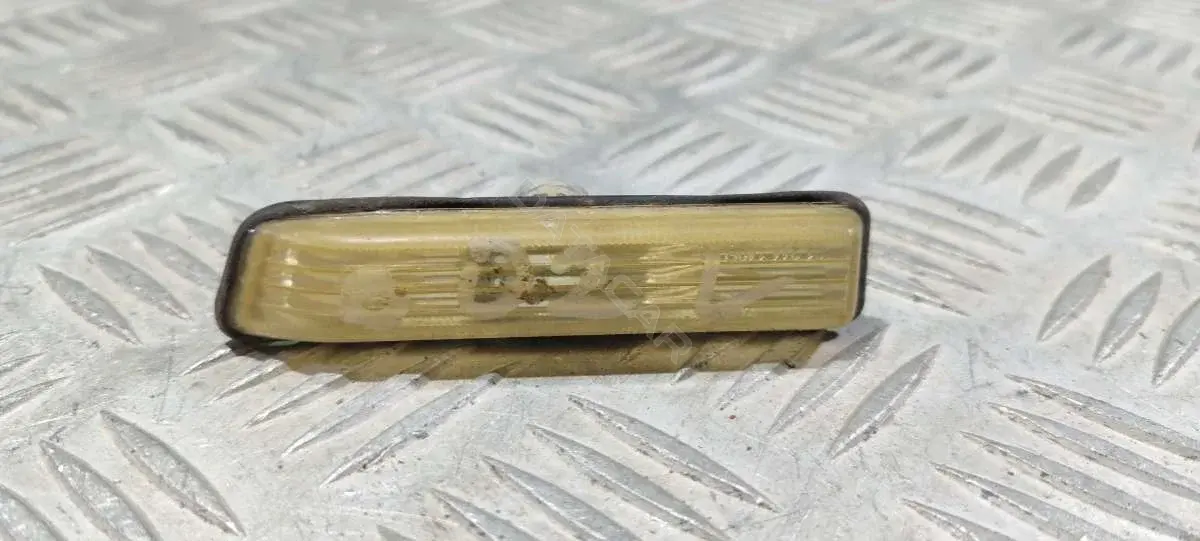 Повторитель передний 66080825