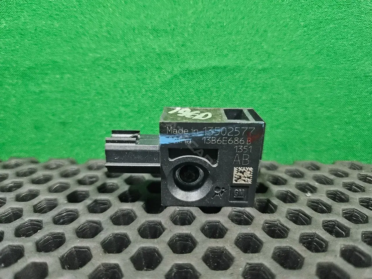 Датчик удара 13502577, 13B6E686B