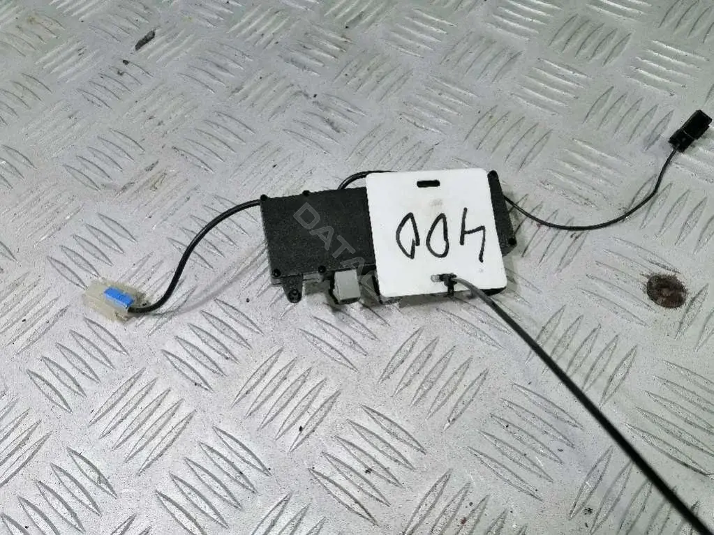 Усилитель антенны 65 25 8 352 499