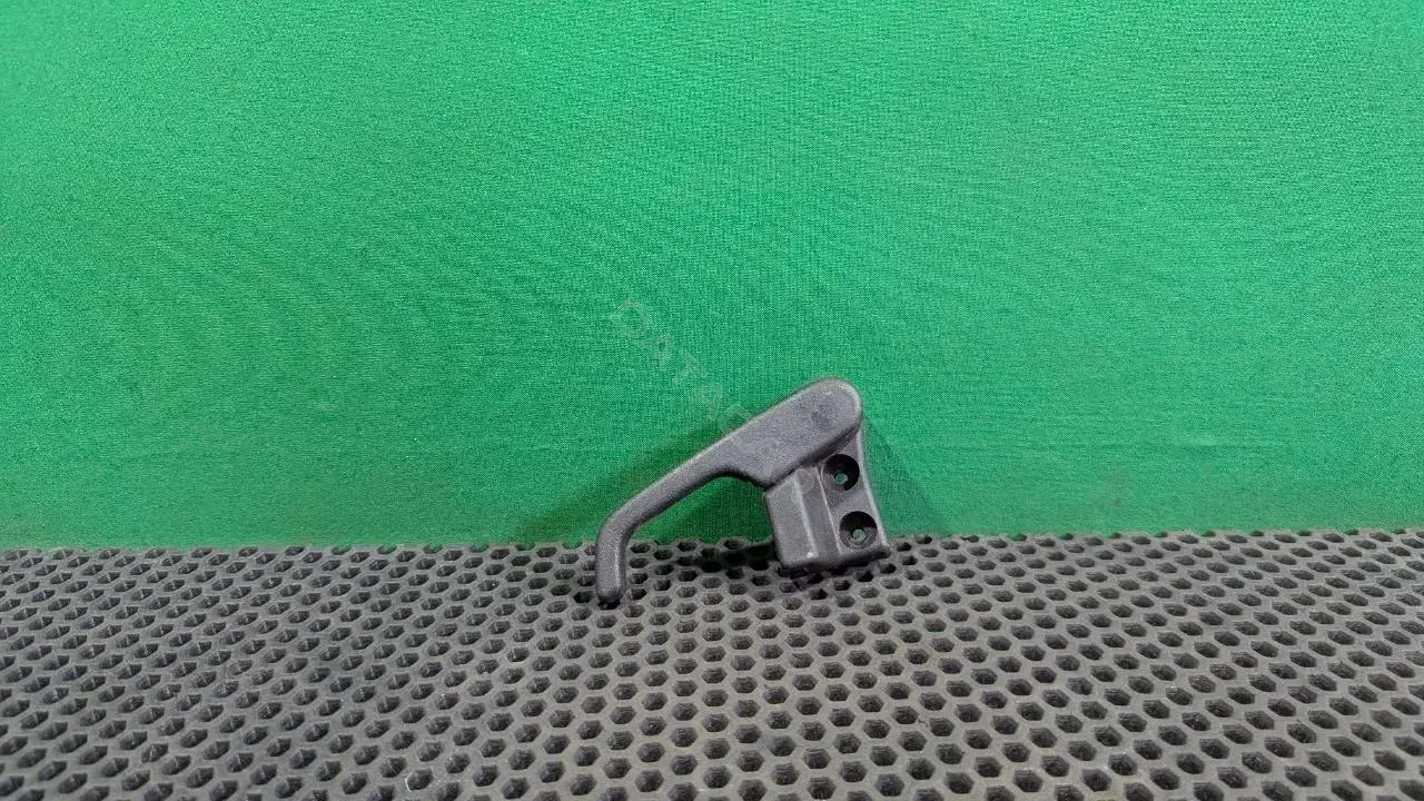 Ручка открывания капота 357823533