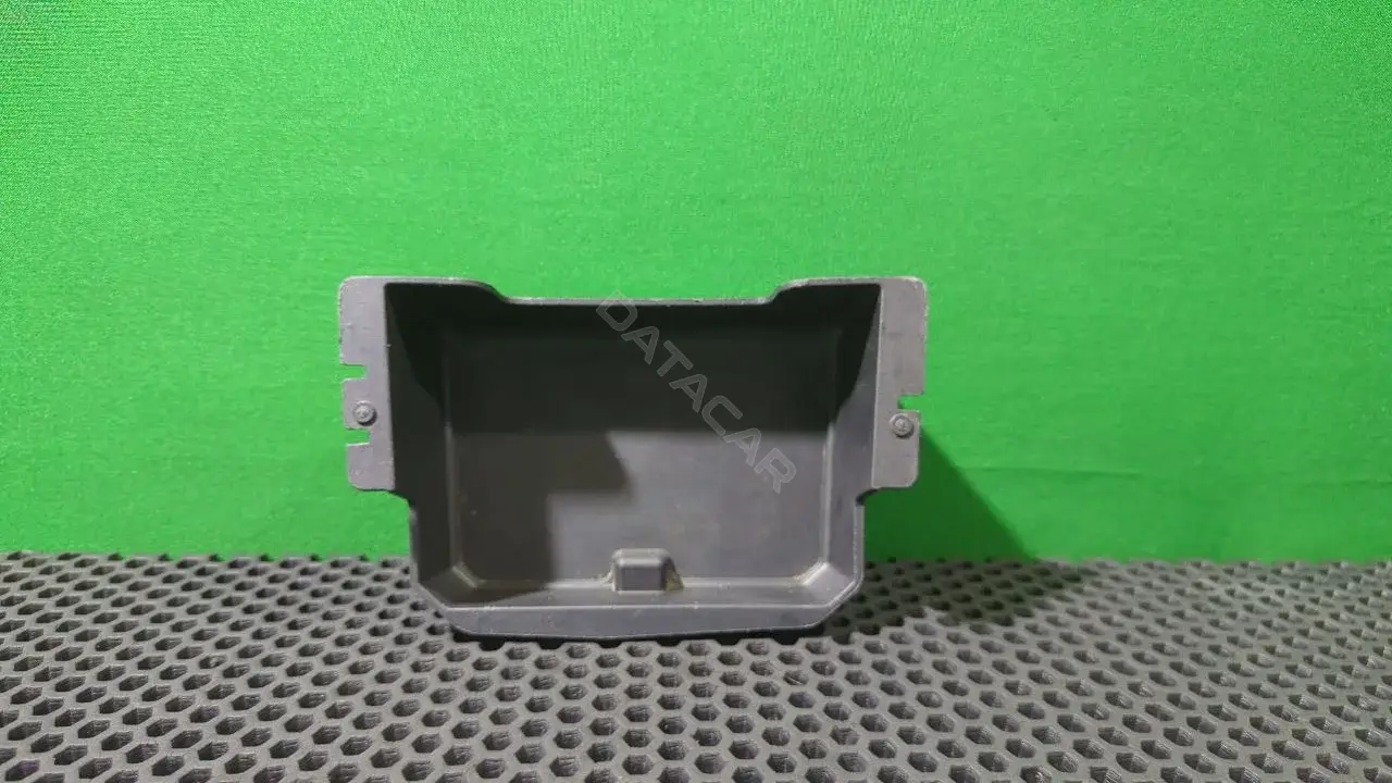 Вещевой ящик центральной консоли FS73 F044H06 A