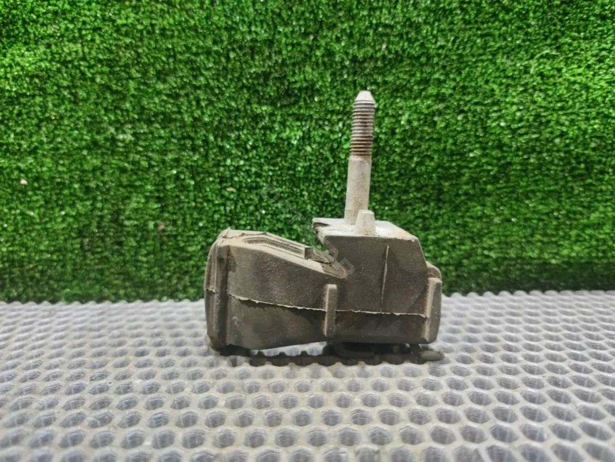 Подушка КПП 307248D