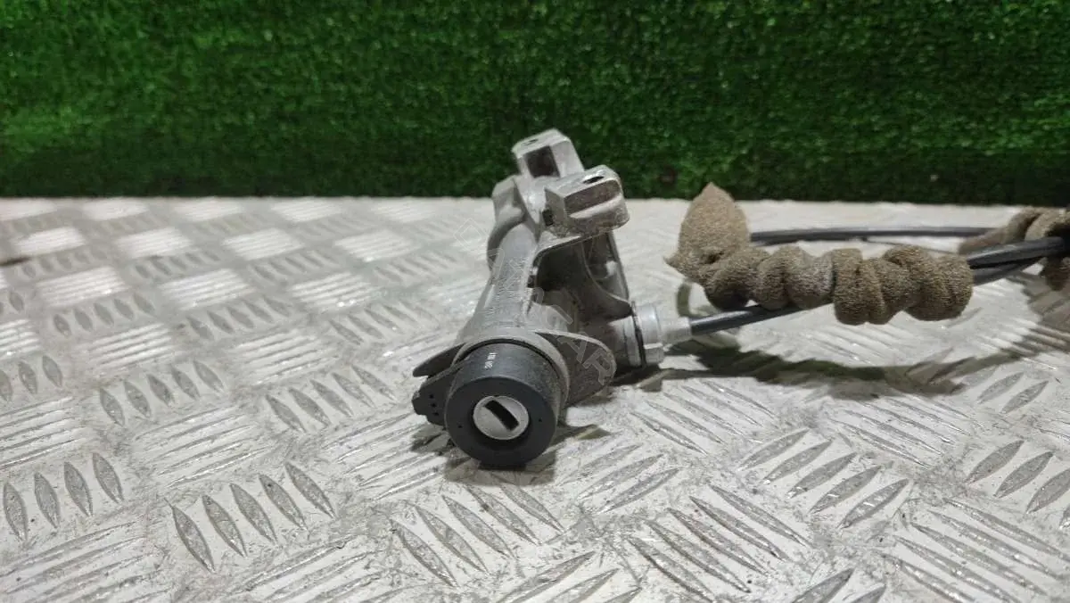 Замок зажигания 4B0 905 851 B