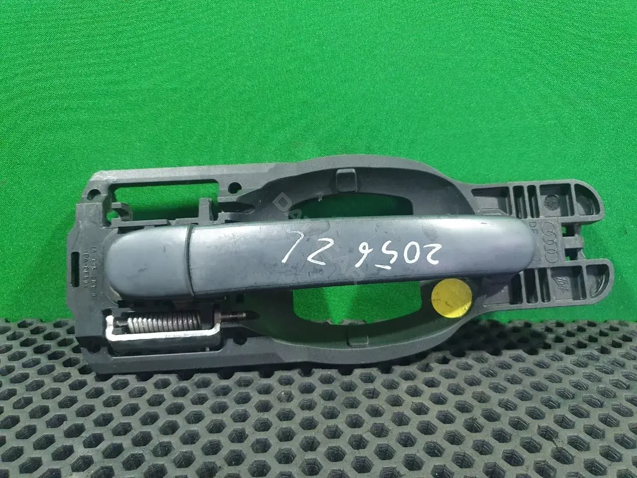 Ручка двери 8Z0837885A, 8Z0837886A, 8Z1837886