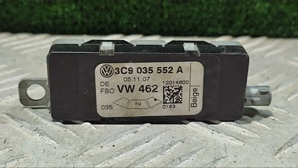 Усилитель антенны 3C9035552A