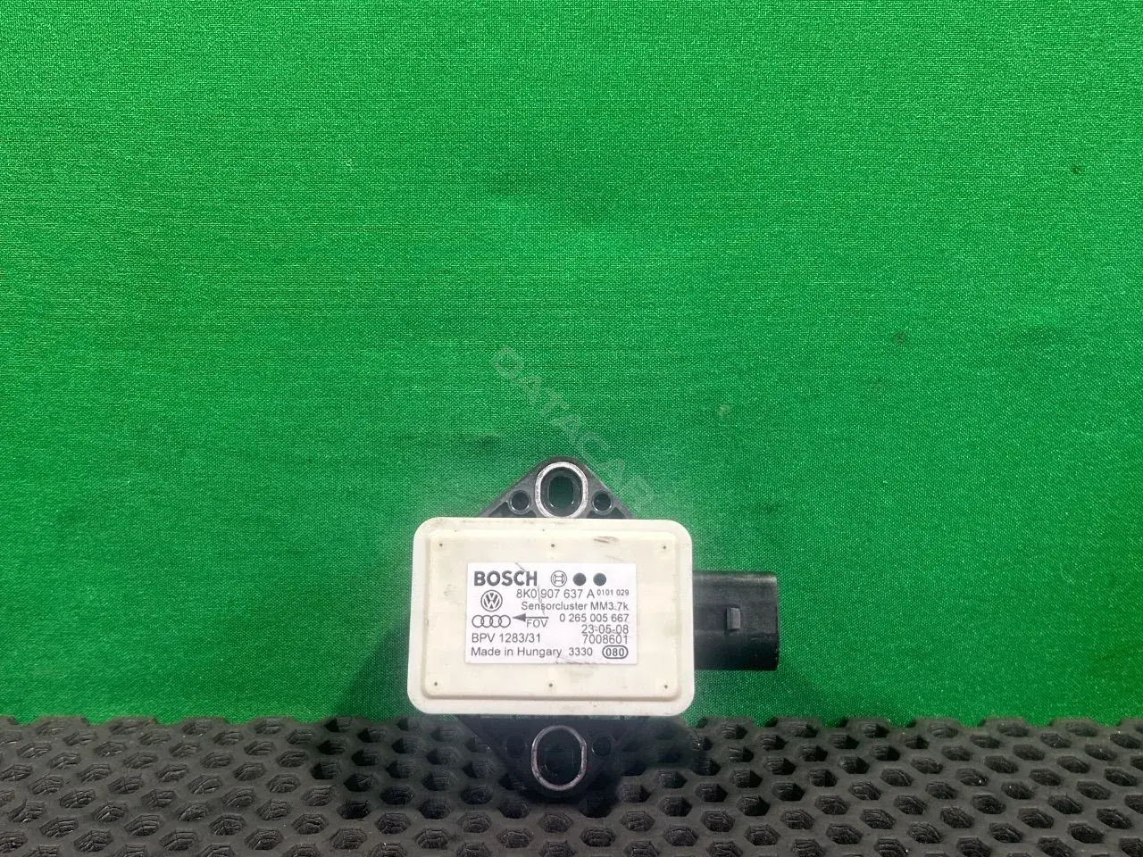 Датчик ускорения 0 265 005 667, 8K0 907 637 A