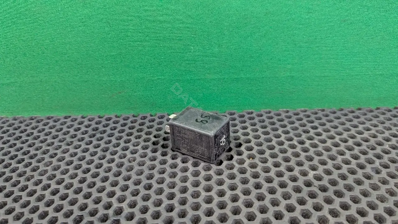 Реле стеклоочистителя 321955531A