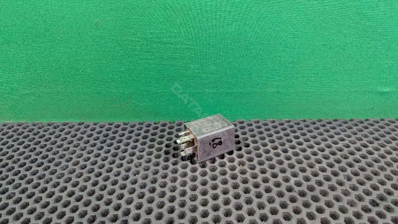 Реле стеклоочистителя 431 955 531