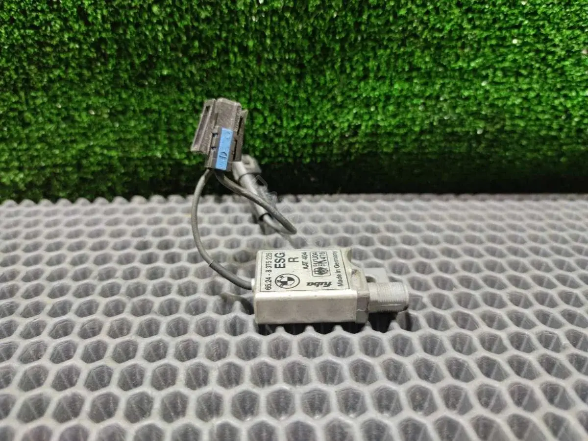 Усилитель антенны 6524 8375225