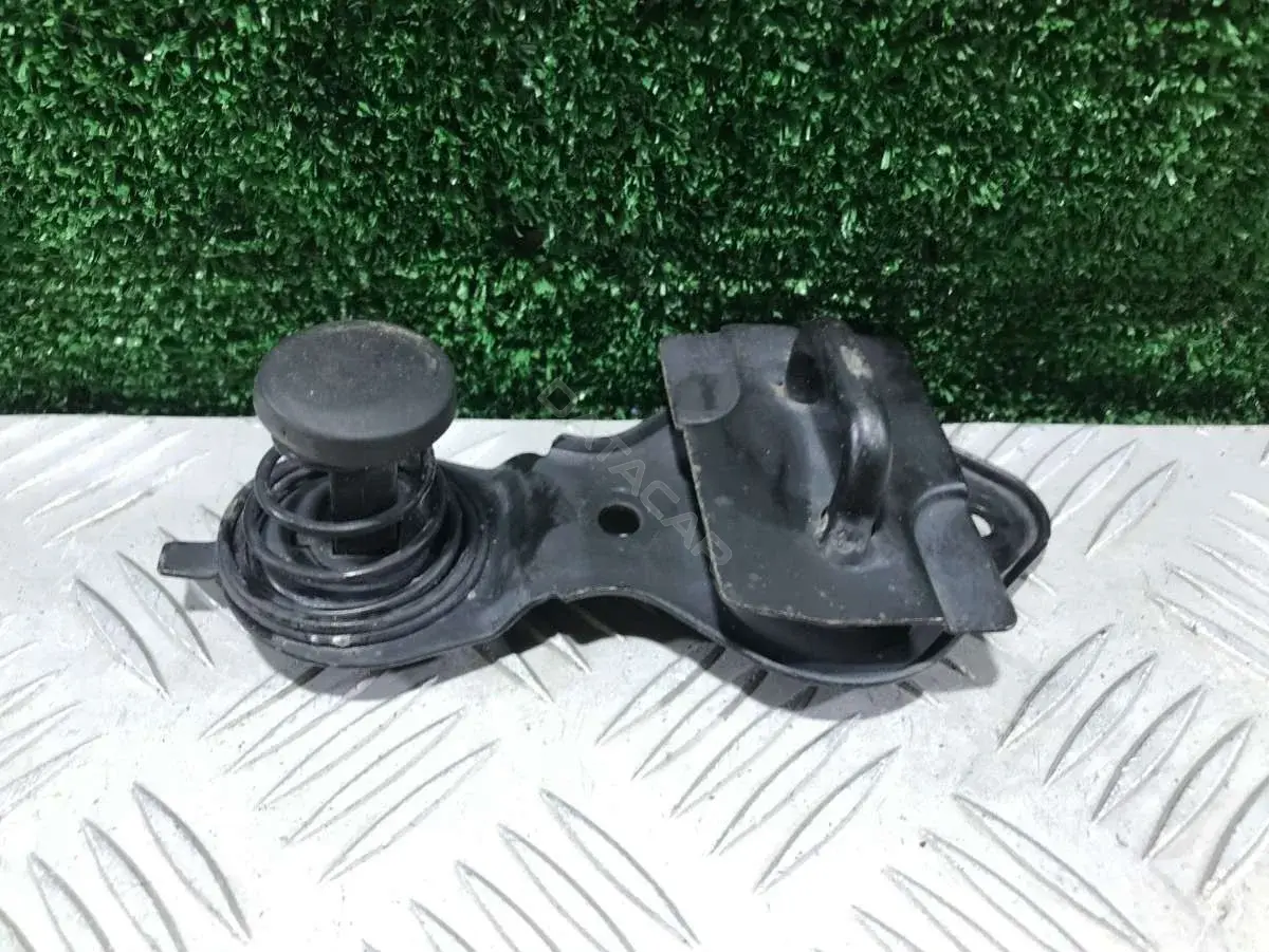 Замок капота A 211 880 03 60
