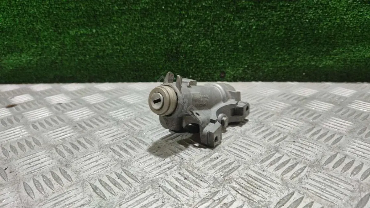 Замок зажигания 4B0 905 851 B