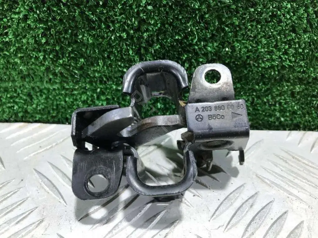 Замок капота A 203 880 00 60