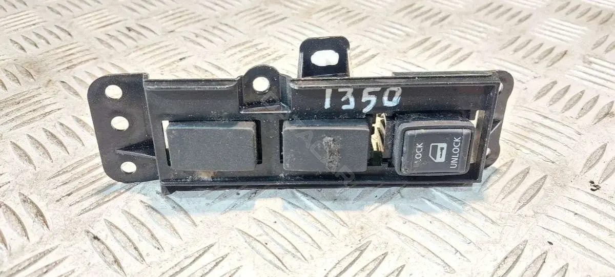 Кнопка центрального замка 969RF3VV0A