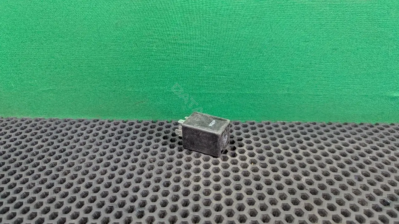 Реле стеклоочистителя 321 955 531 A