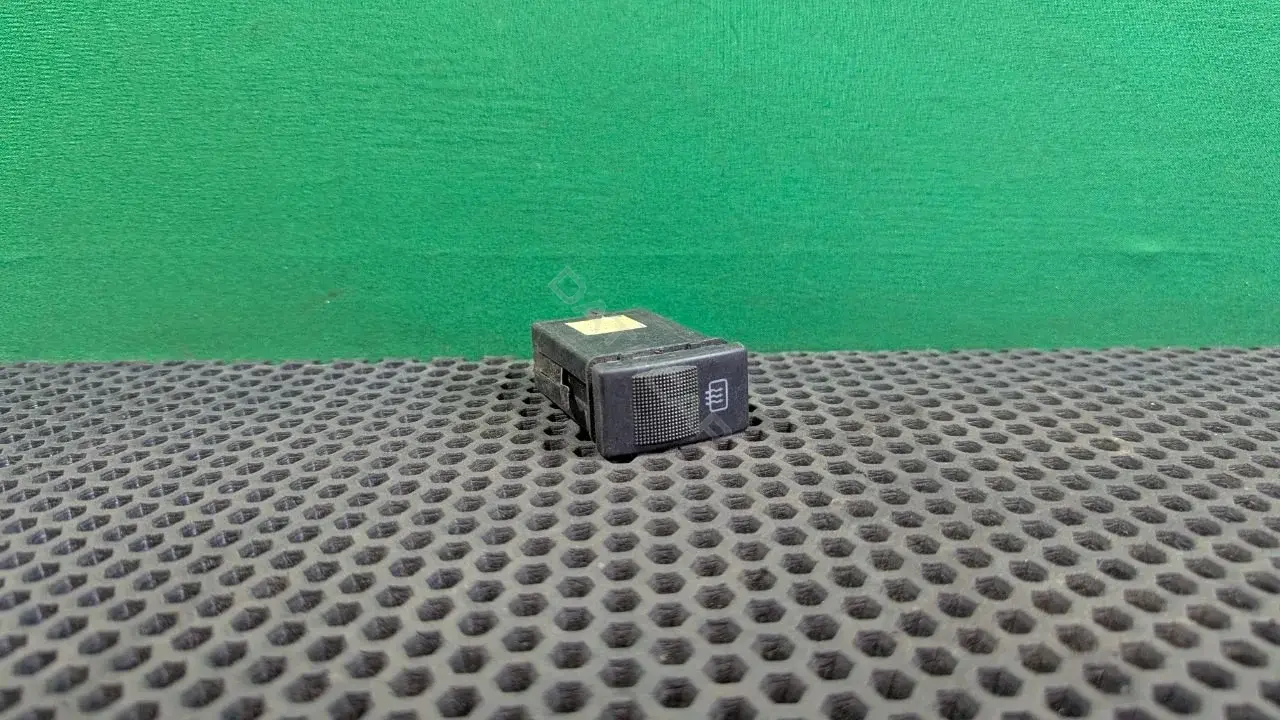 Кнопка подогрева заднего стекла 4D0 941 503 B