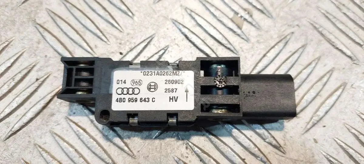 Датчик удара 4B0959643C