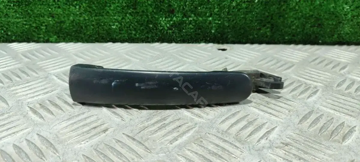 Ручка двери 3B0837207