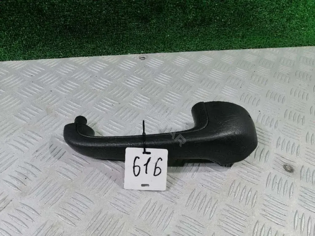 Ручка двери 4A0 867 371