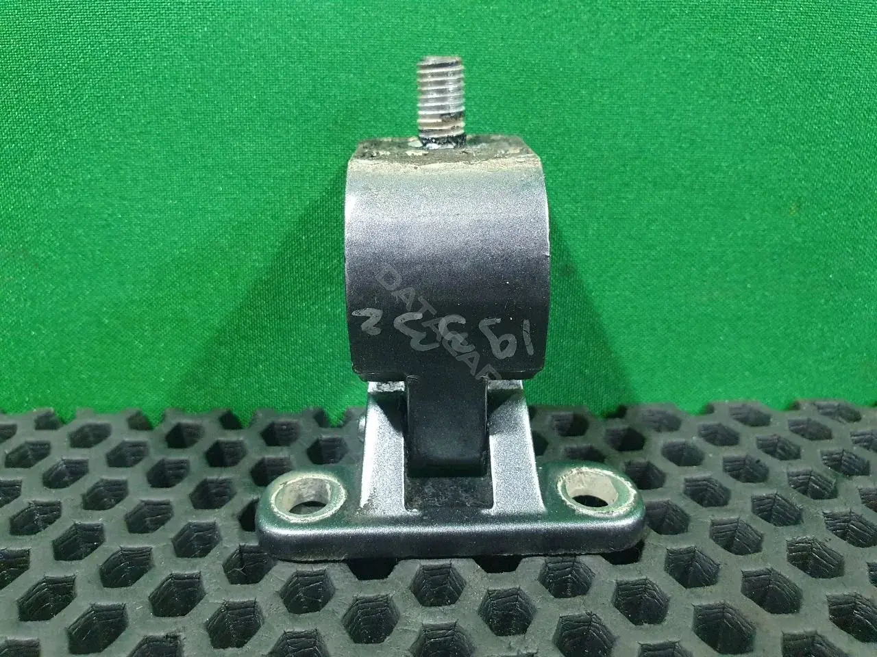 Петля крышки багажника 1J9 827 301