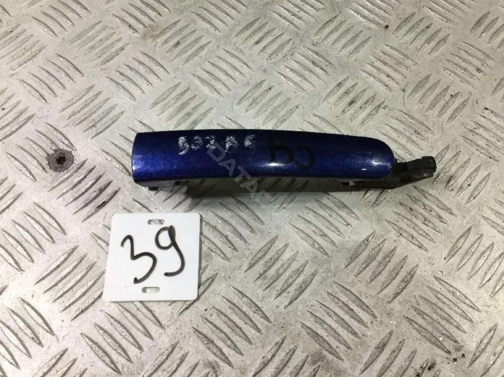Ручка двери 3B0837207