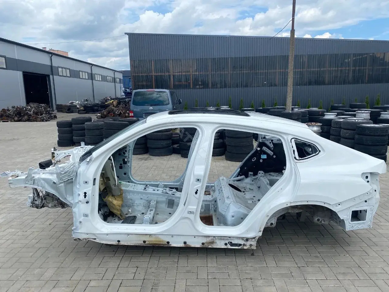 Четверть задняя левая 113412182