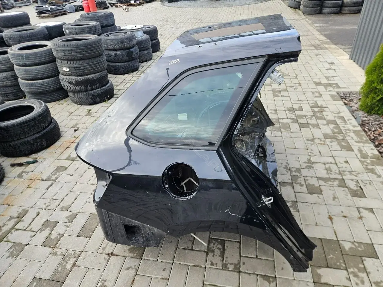 Четверть задняя правая 105234810
