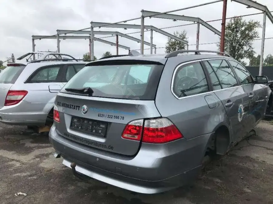Четверть задняя правая 32977194