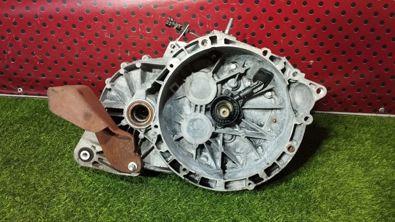 Механическая коробка передач (МКПП) 7G9R7002UD