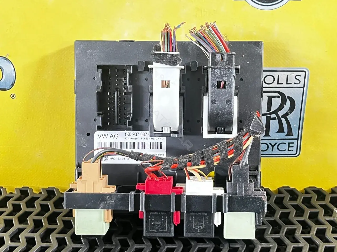 Блок управления BCM 1K0 937 087Q