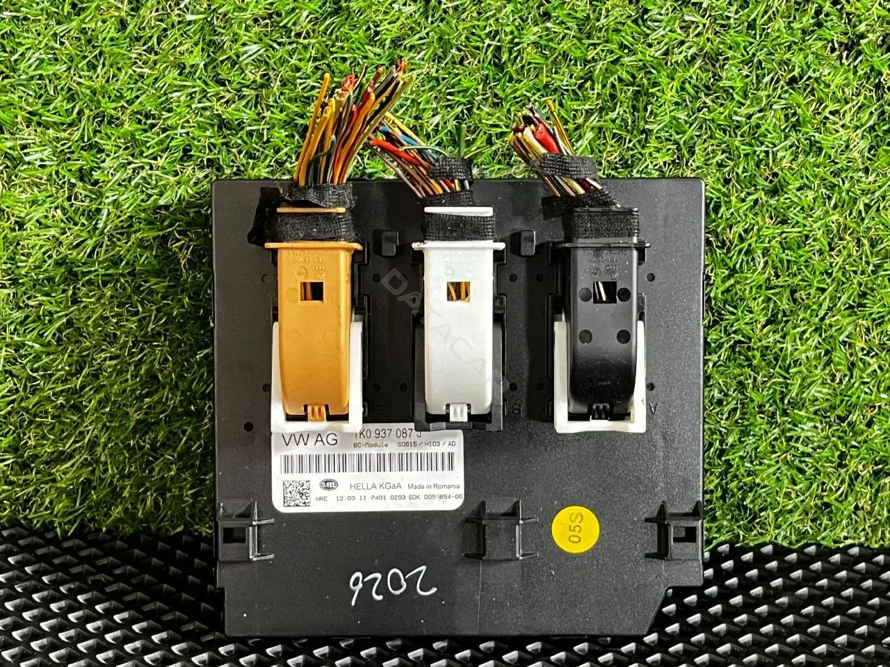 Блок управления BCM 1K0 937 087 J