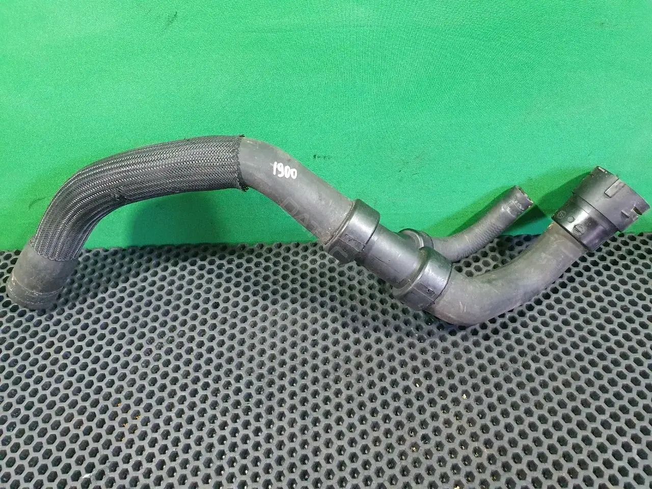 Патрубки системы охлаждения PA66-GF30, S8000163