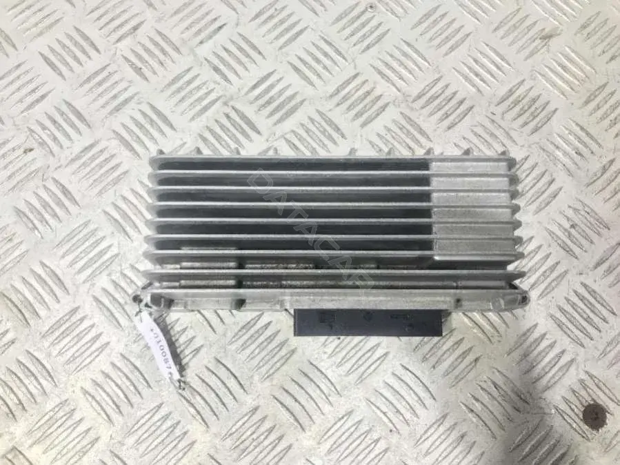 Усилитель музыкальный 4F0 910 223 H