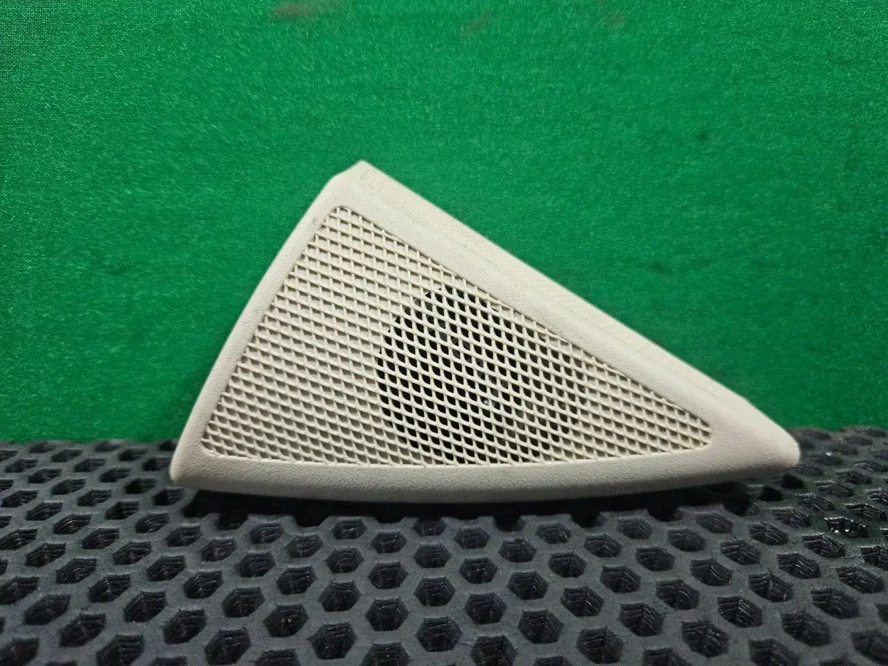 Динамик A 211 820 02 02