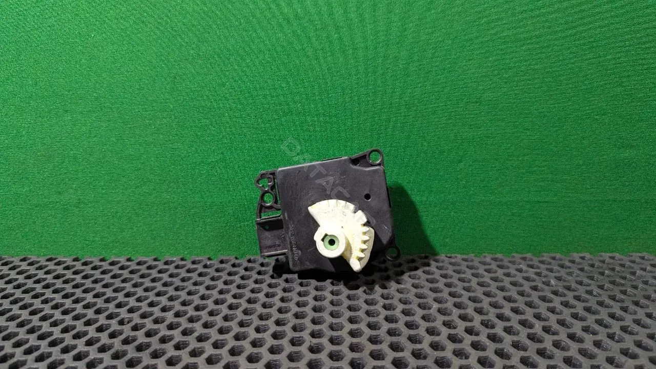 Мотор заслонки печки AV11 19E616 EA