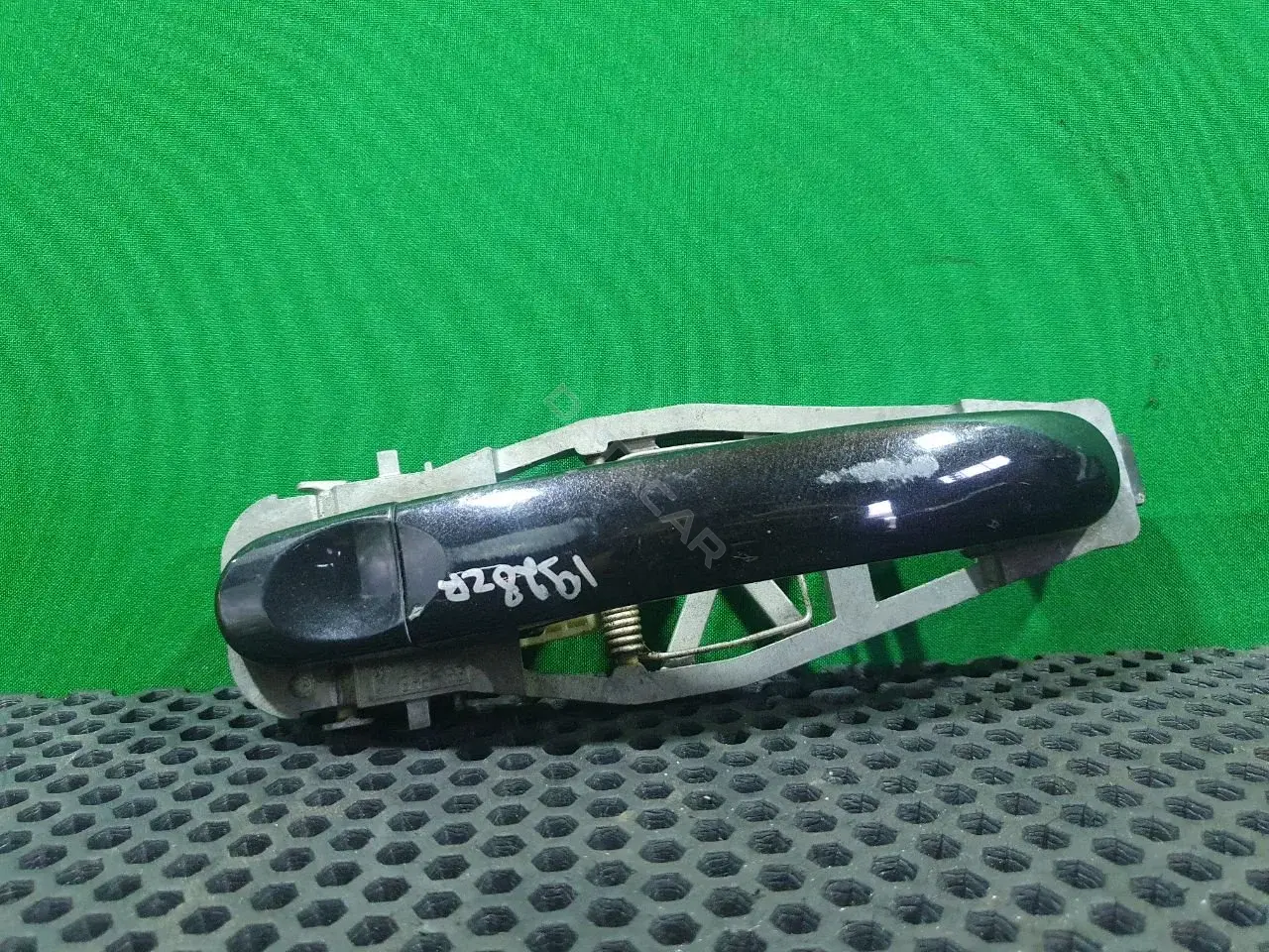 Ручка двери 1T0 837 885