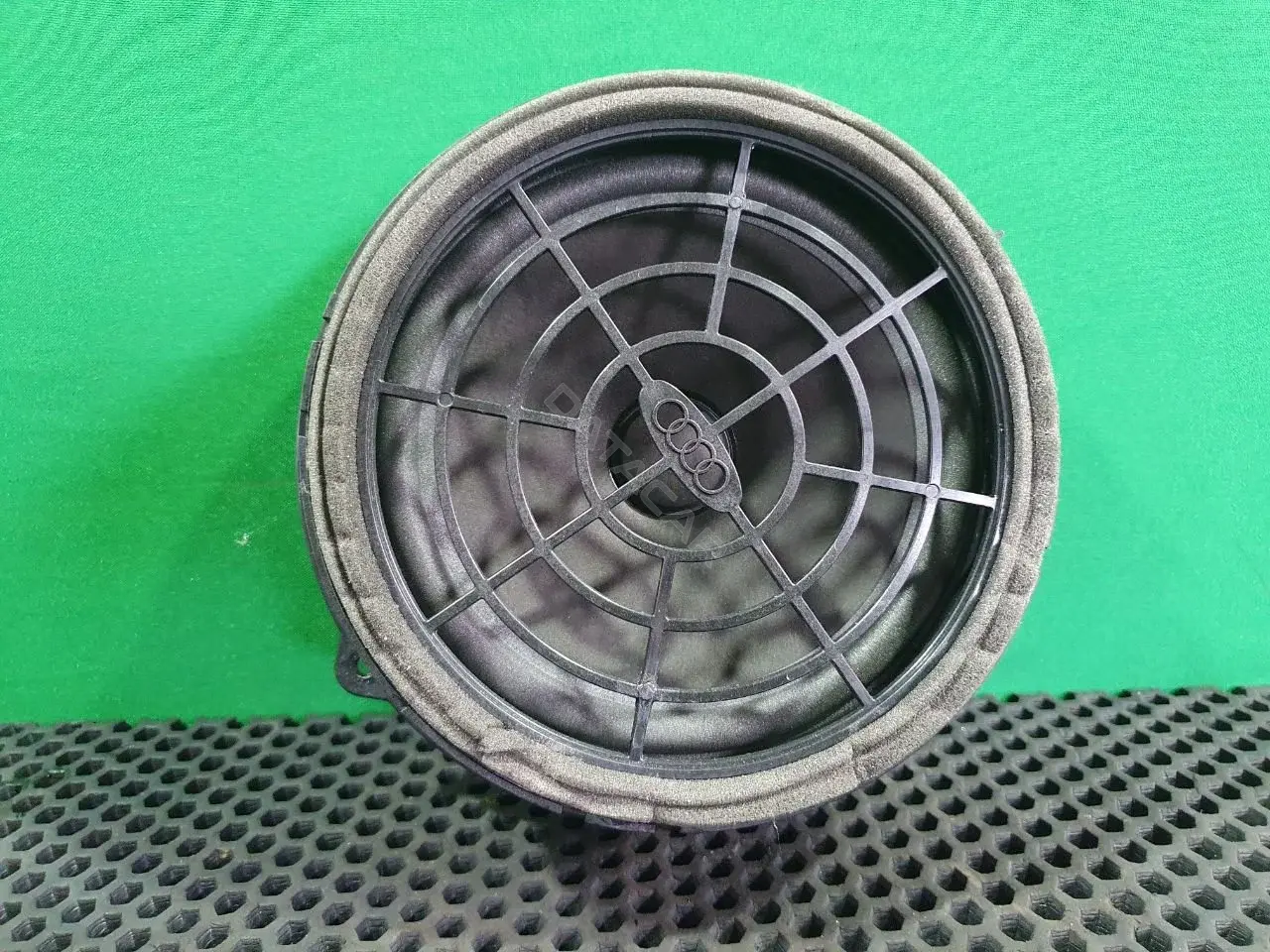 Динамик 8R0 035 411