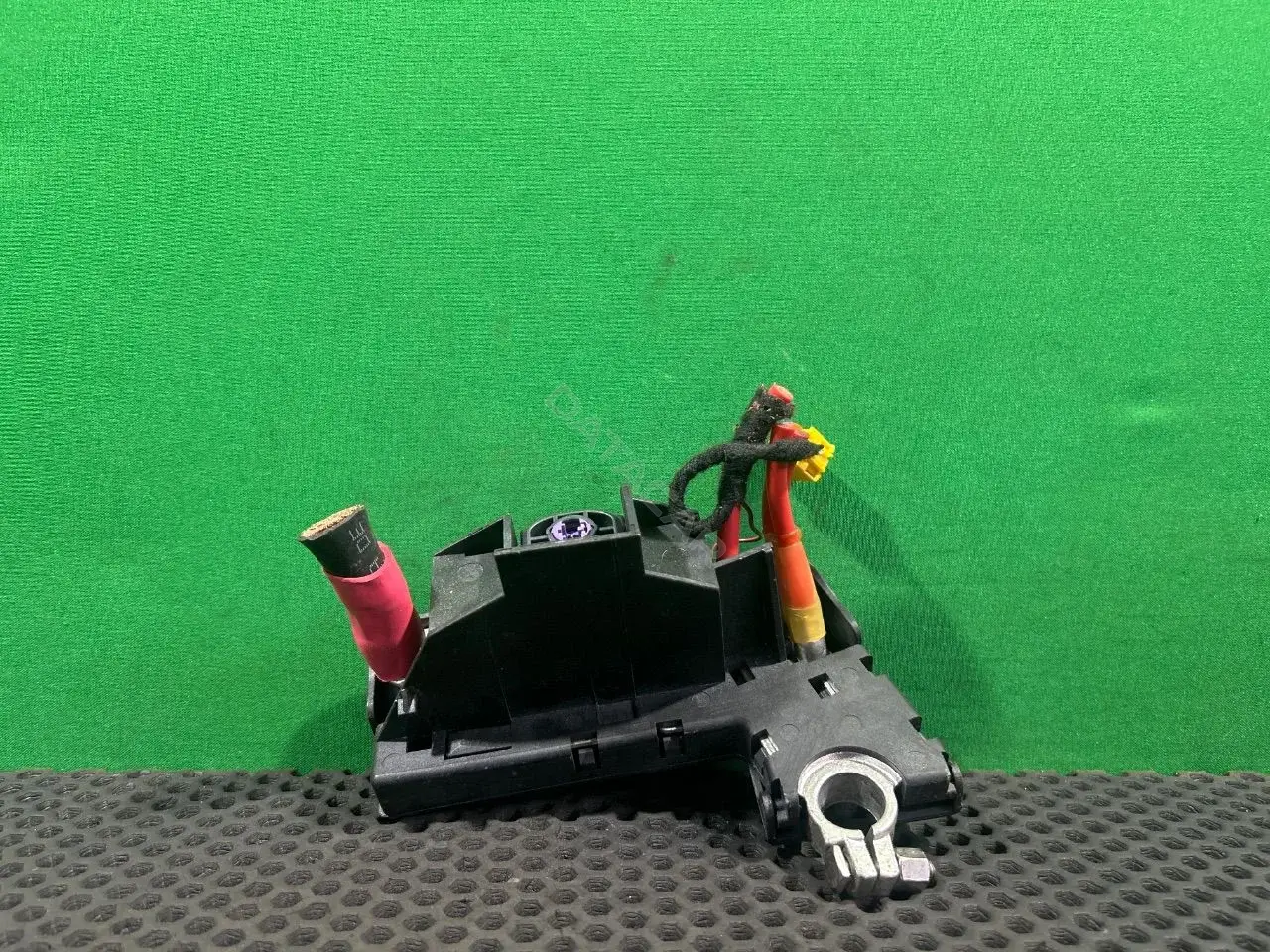 Клемма аккумуляторная 108870511